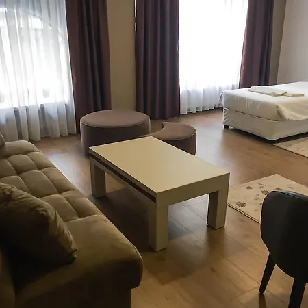 Travellers Sarajevo